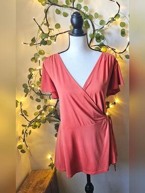Loft large coral pink faux wrap top with V-neck. Flutter short sleeves add soft